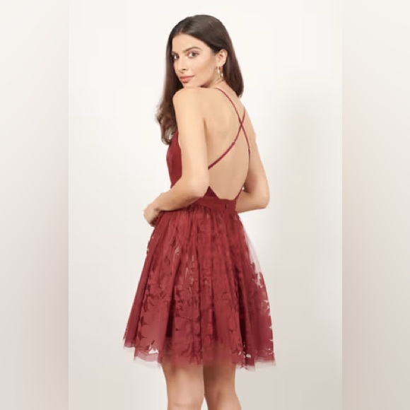 Dark Red Lace Tulle Cocktail Dress Medium - Picture 2 of 13